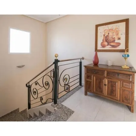 Stunning Heated Pool Private Luxury With Sleeps 14