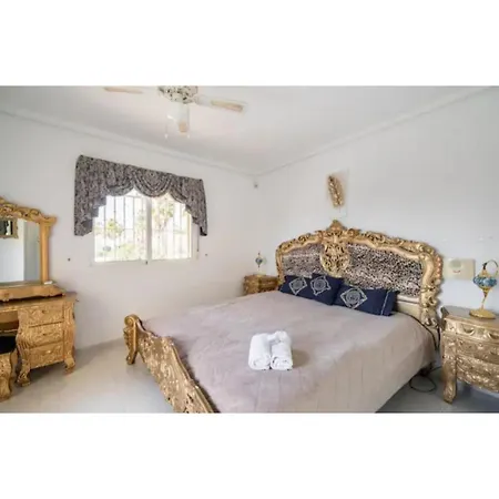 Stunning Heated Pool Private Luxury With Sleeps 14 * Ciudad Quesada